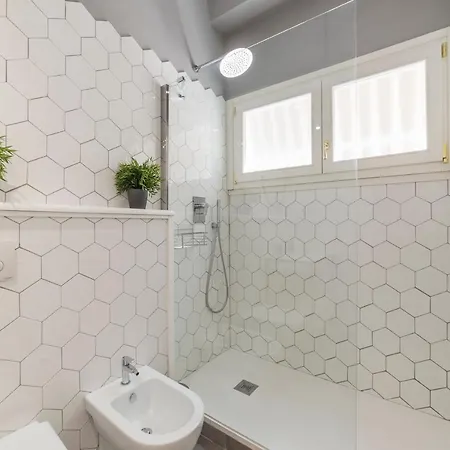 Daire Guesthost - San Giovanni Laterano Cozy Flat Roma