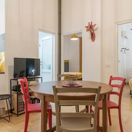 Guesthost - San Giovanni Laterano Cozy Flat * Roma