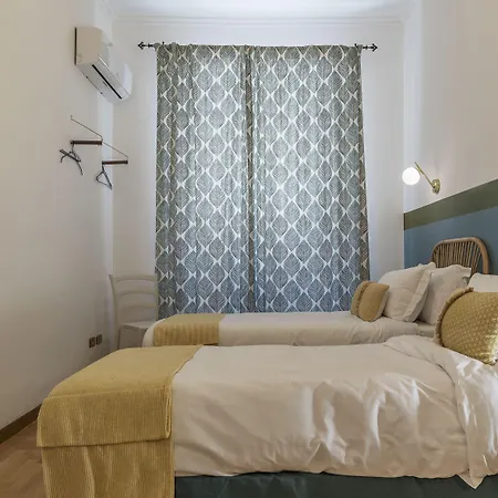 Guesthost - San Giovanni Laterano Cozy Flat Roma
