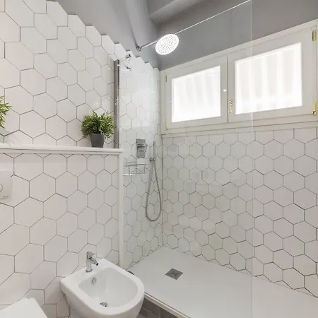 Guesthost - San Giovanni Laterano Cozy Flat