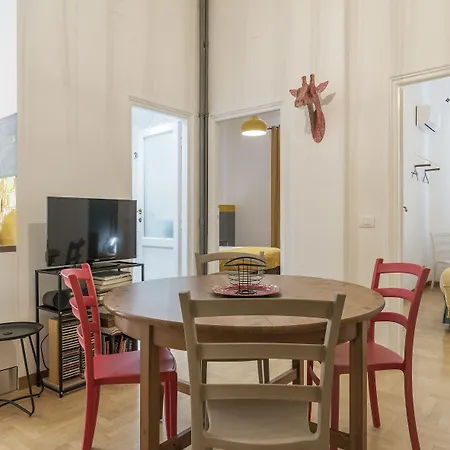 Guesthost - San Giovanni Laterano Cozy Flat Daire Roma